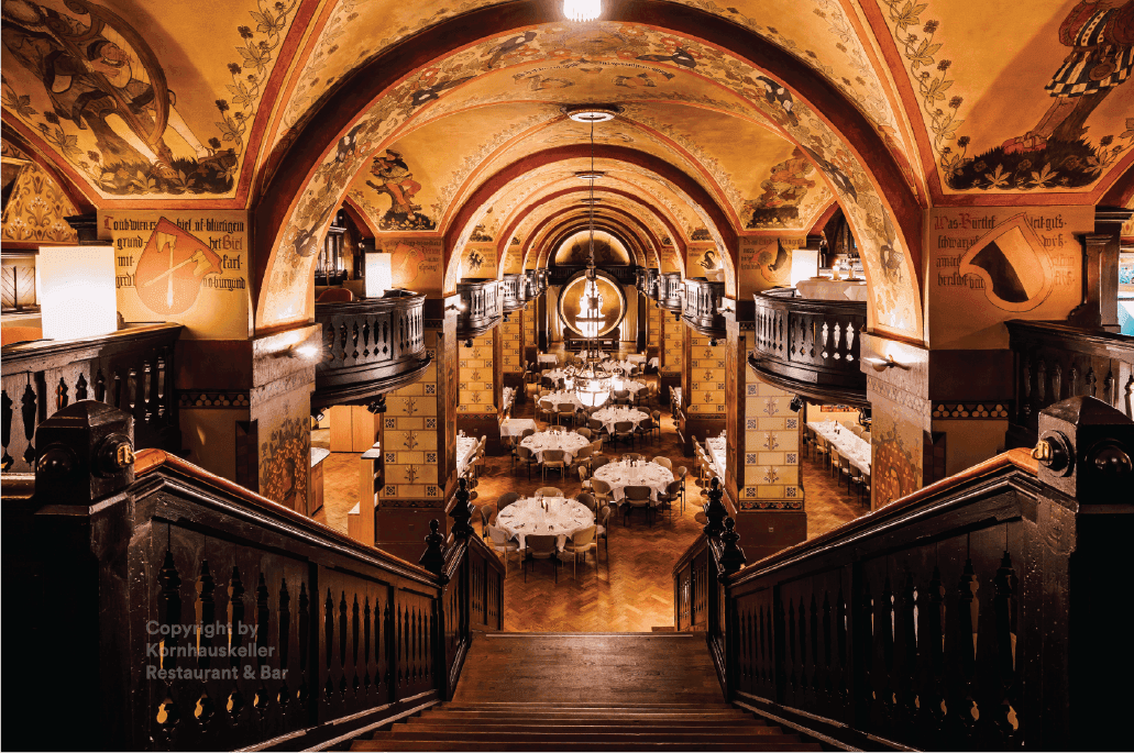 Innenansicht des Restaurants Kornhauskeller in Bern