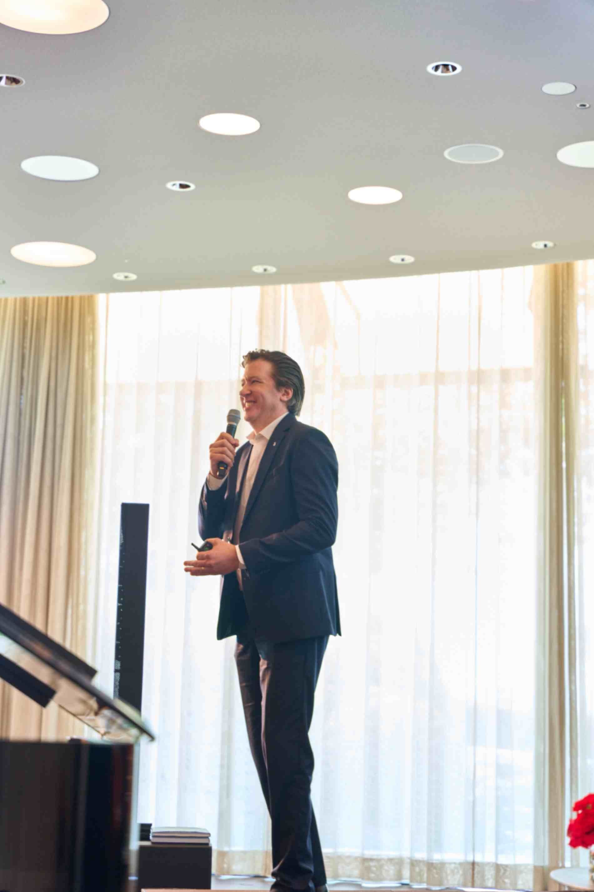 FACES x Forbes Luxury Summit 2025 Galerie - Foto 49
