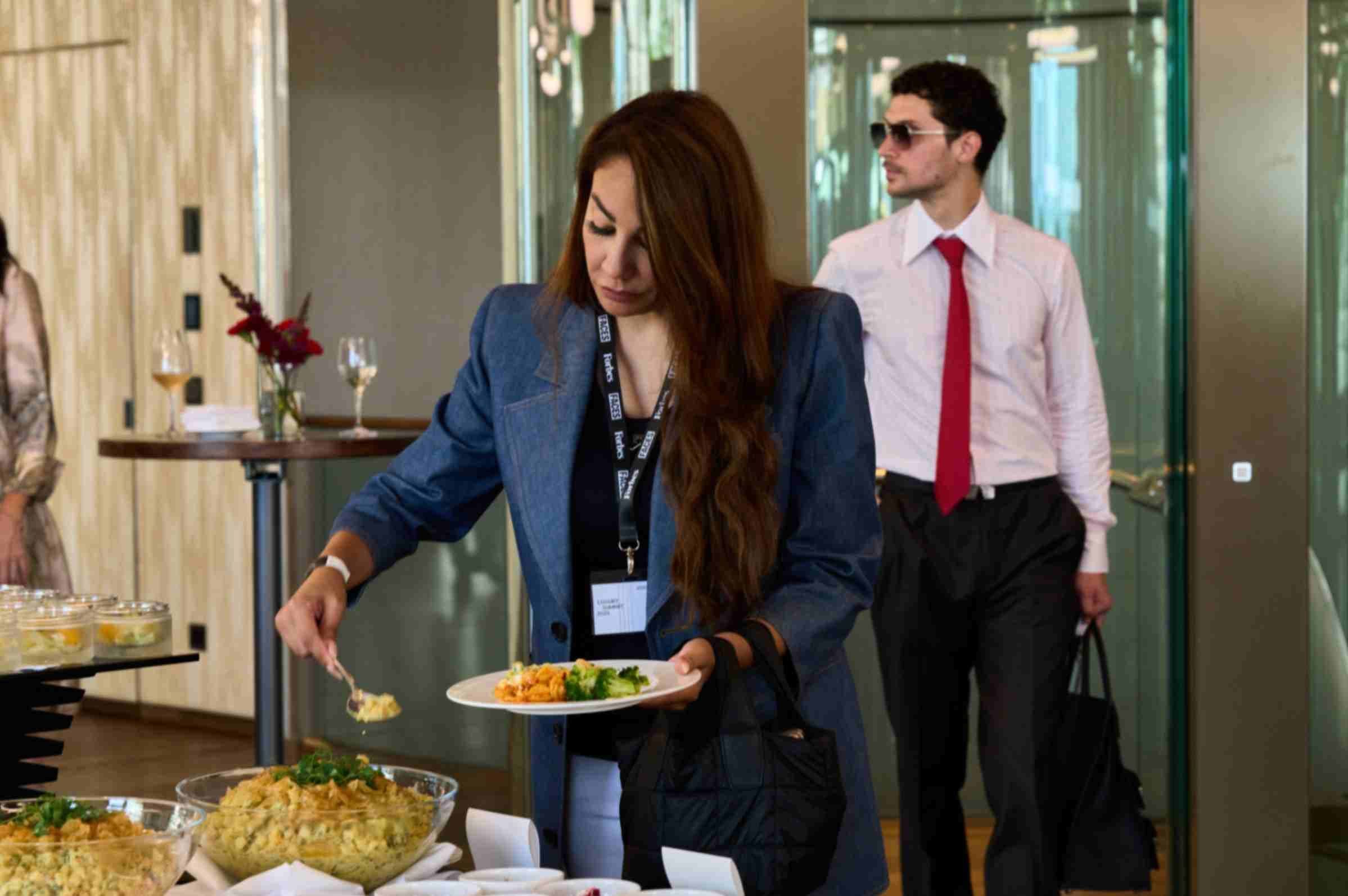 FACES x Forbes Luxury Summit 2025 Galerie - Foto 3